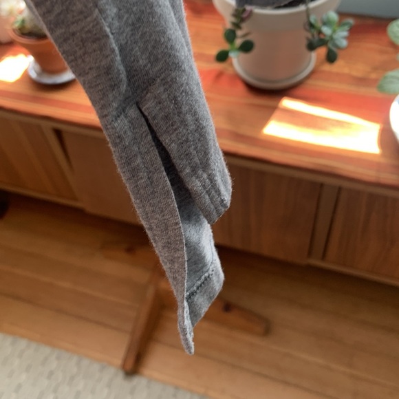 Nike 'Signal' Long Sleeve Tee - Shade 091 'Carbon Heather' Grey - Women's XL - Picture 7 of 12